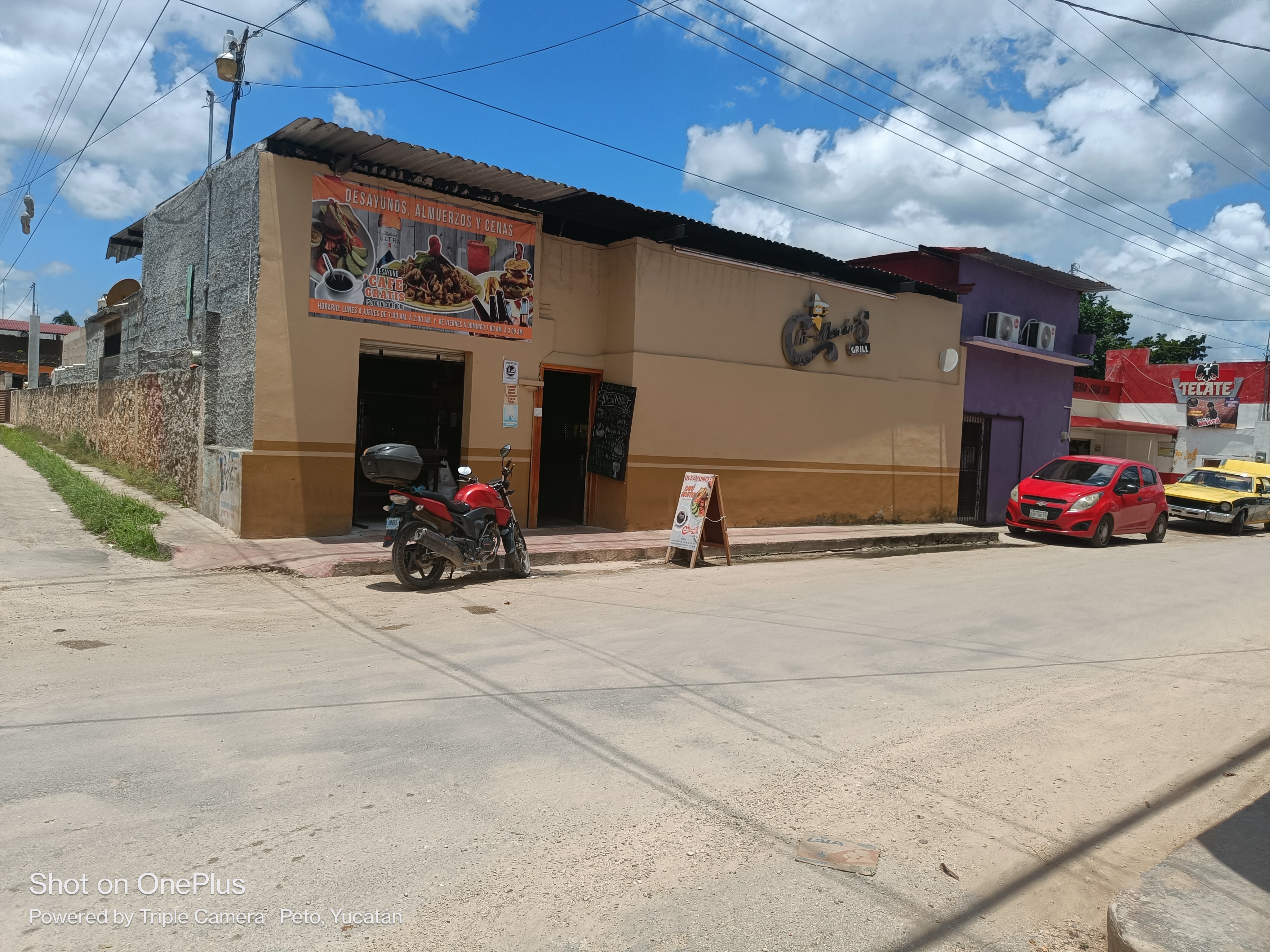 chimonchis restaurant & bar image 4