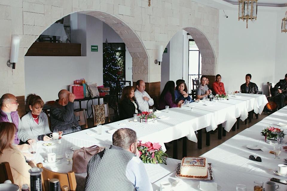 Los Abolengos image 1