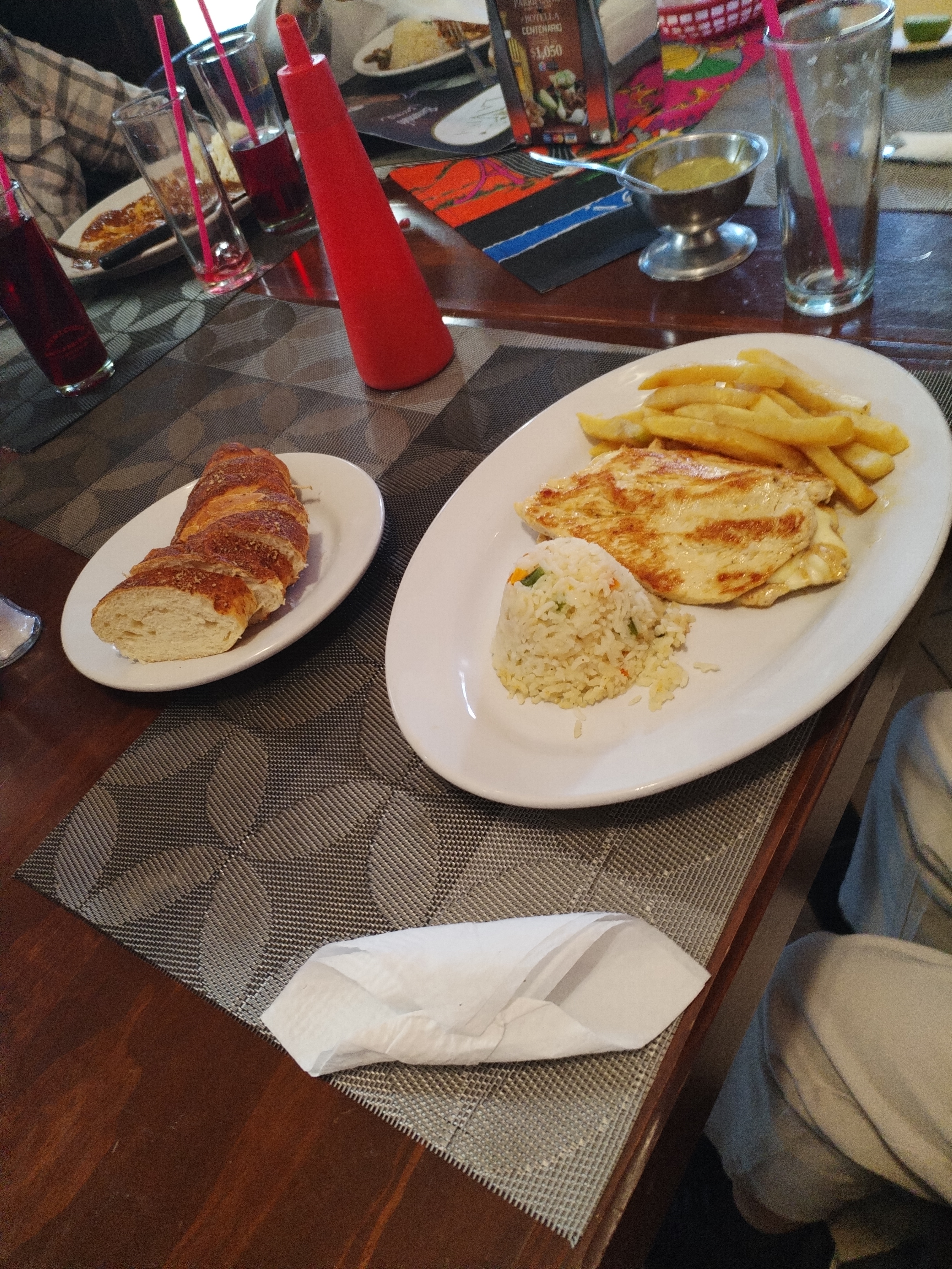 La Viña, Restaurant & Bar image 5