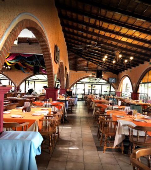 Borregos Restaurante image 1