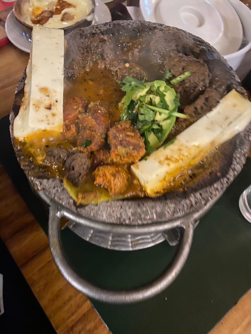 Borregos Restaurante image 6