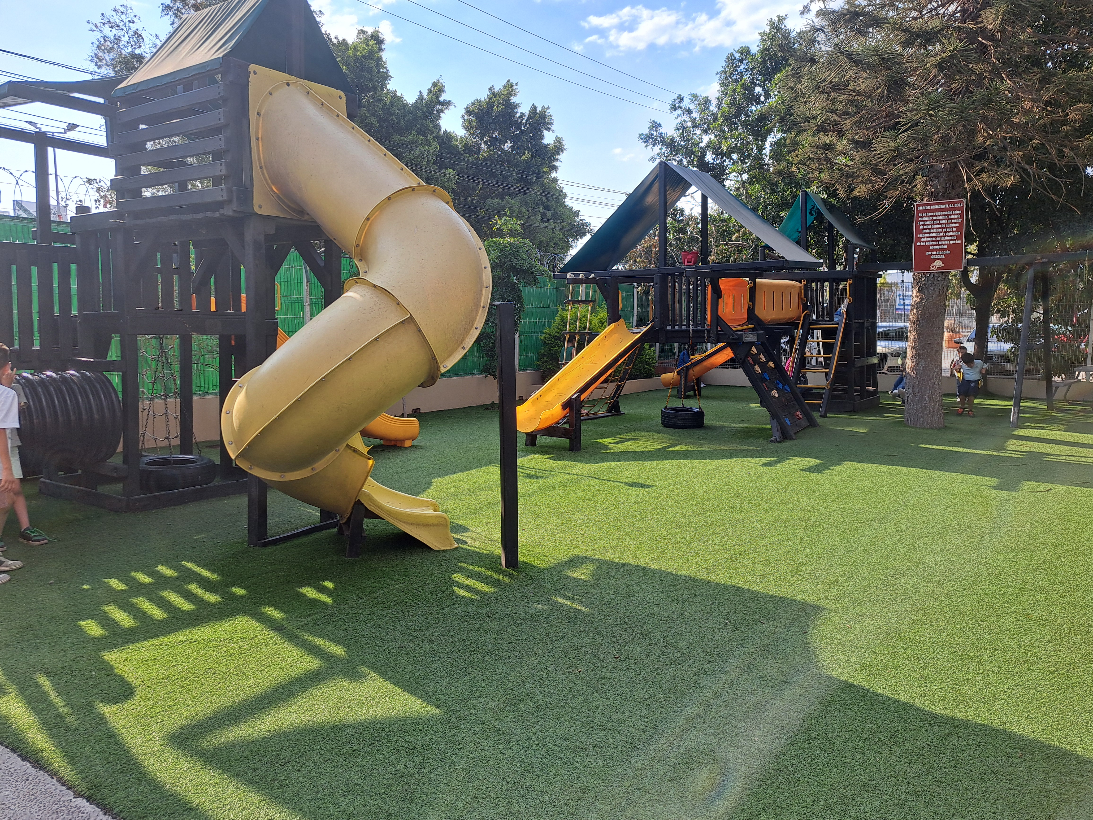 Borregos Restaurante image 7