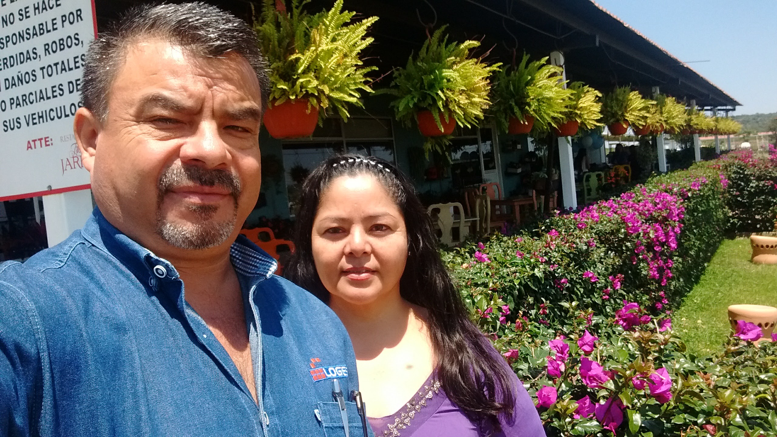 Tres Jarros Restaurant image 6