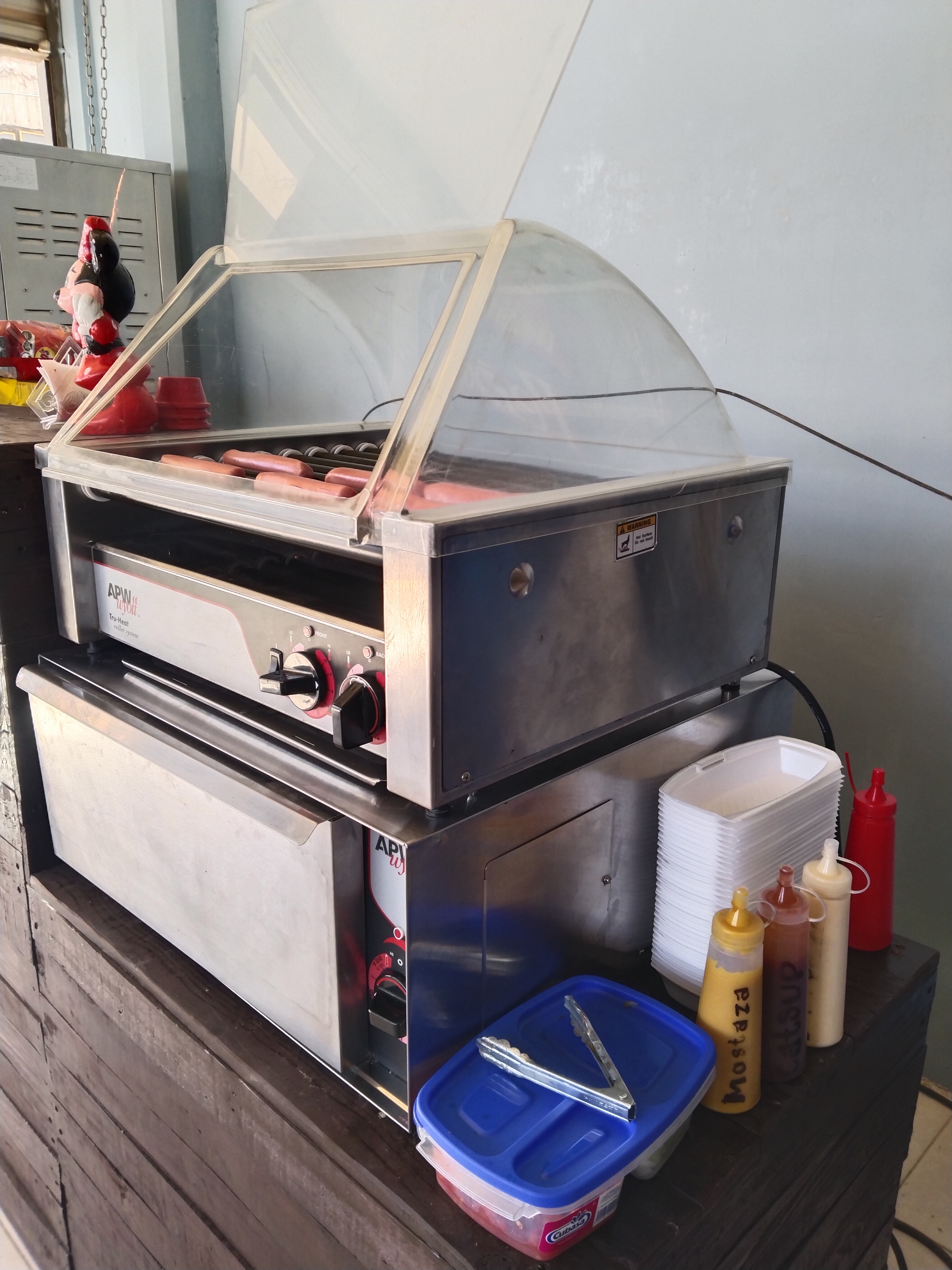 Pizzeria Los Agachados image 10