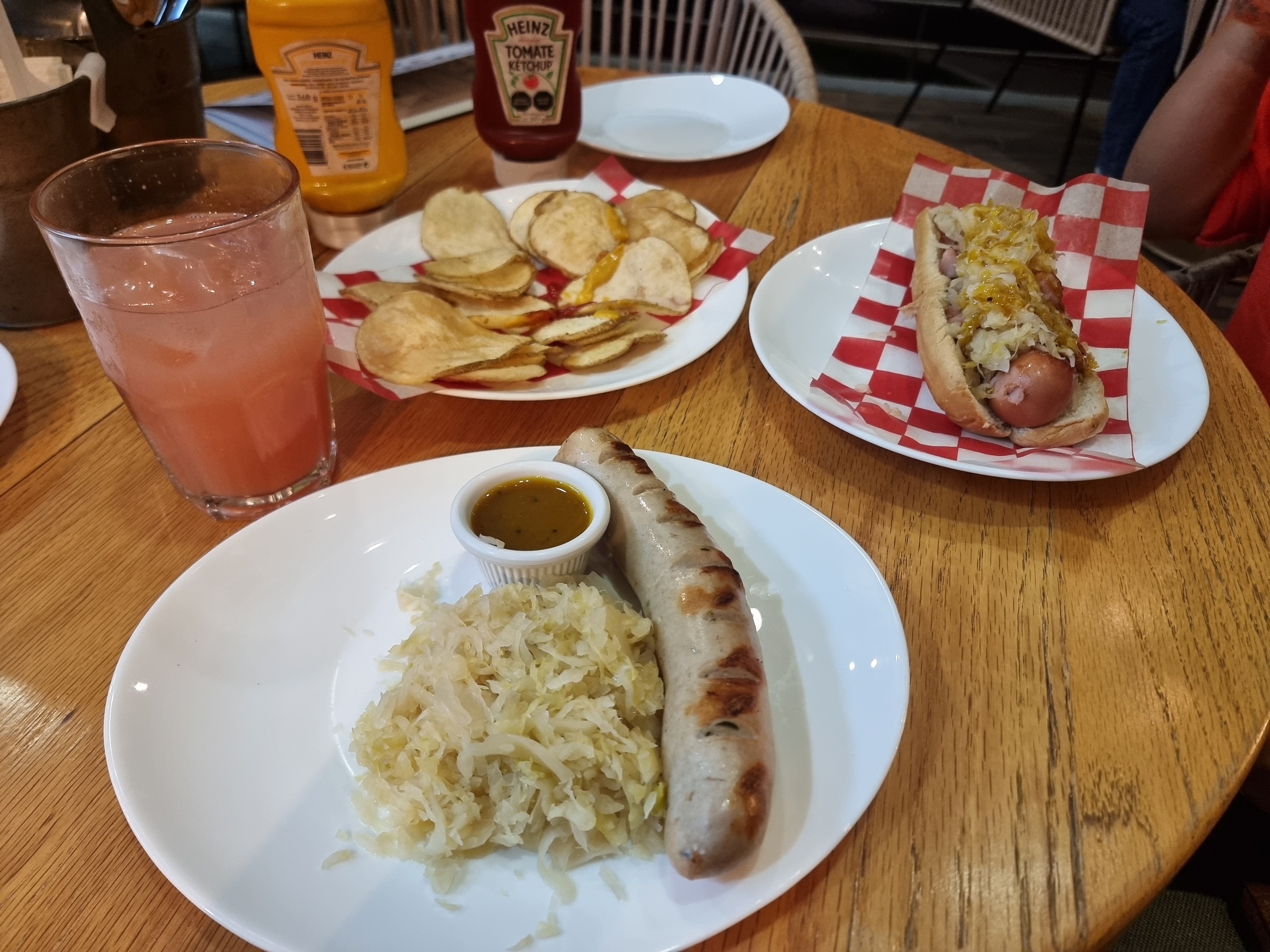 Heidi's Restaurante Aleman image 9