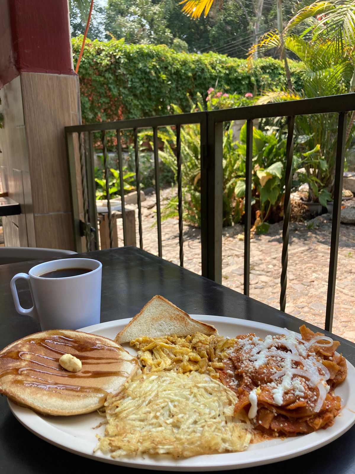 Delitlán tacos y desayunos image 1