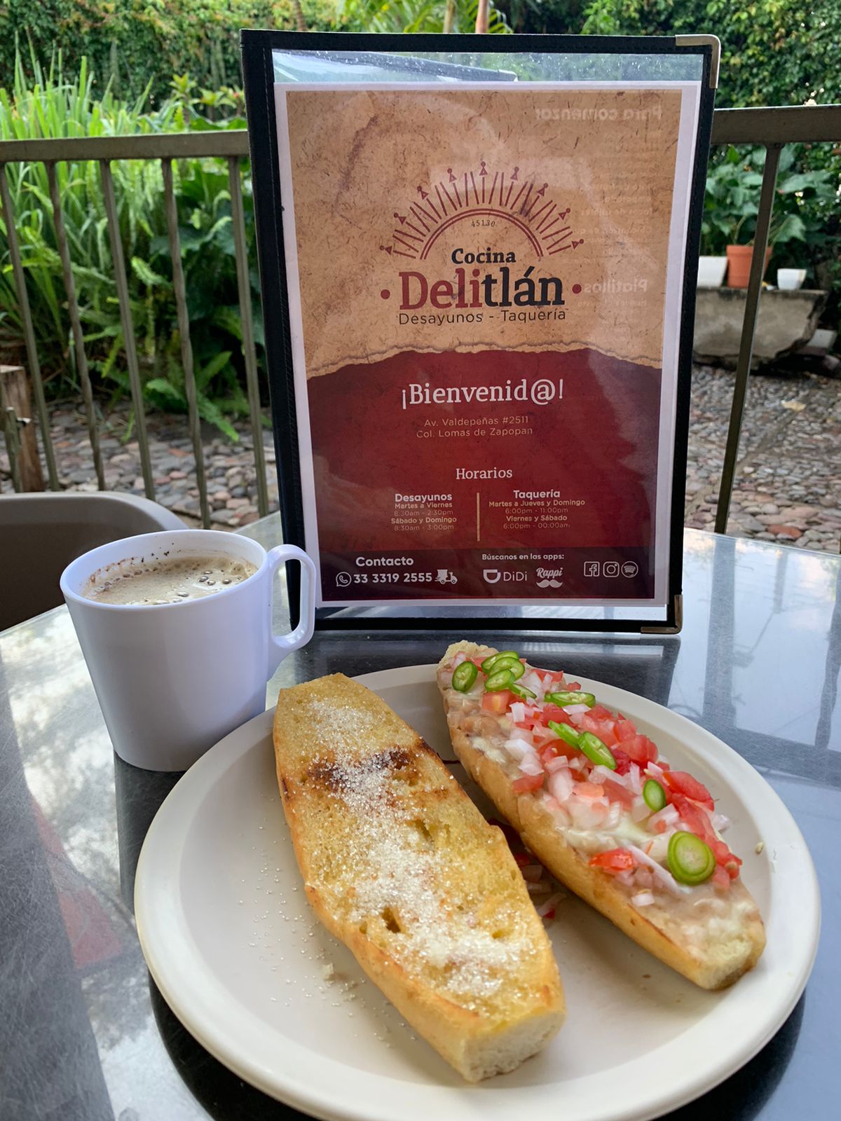Delitlán tacos y desayunos image 6