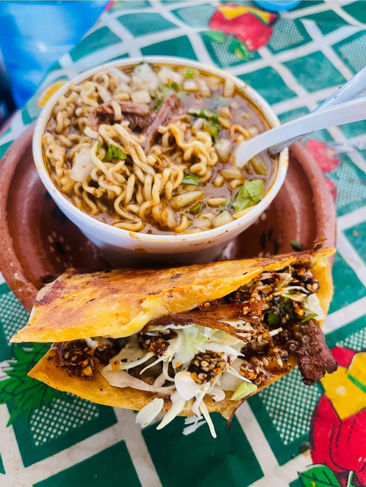 Quesabirrias El Shinola image 1