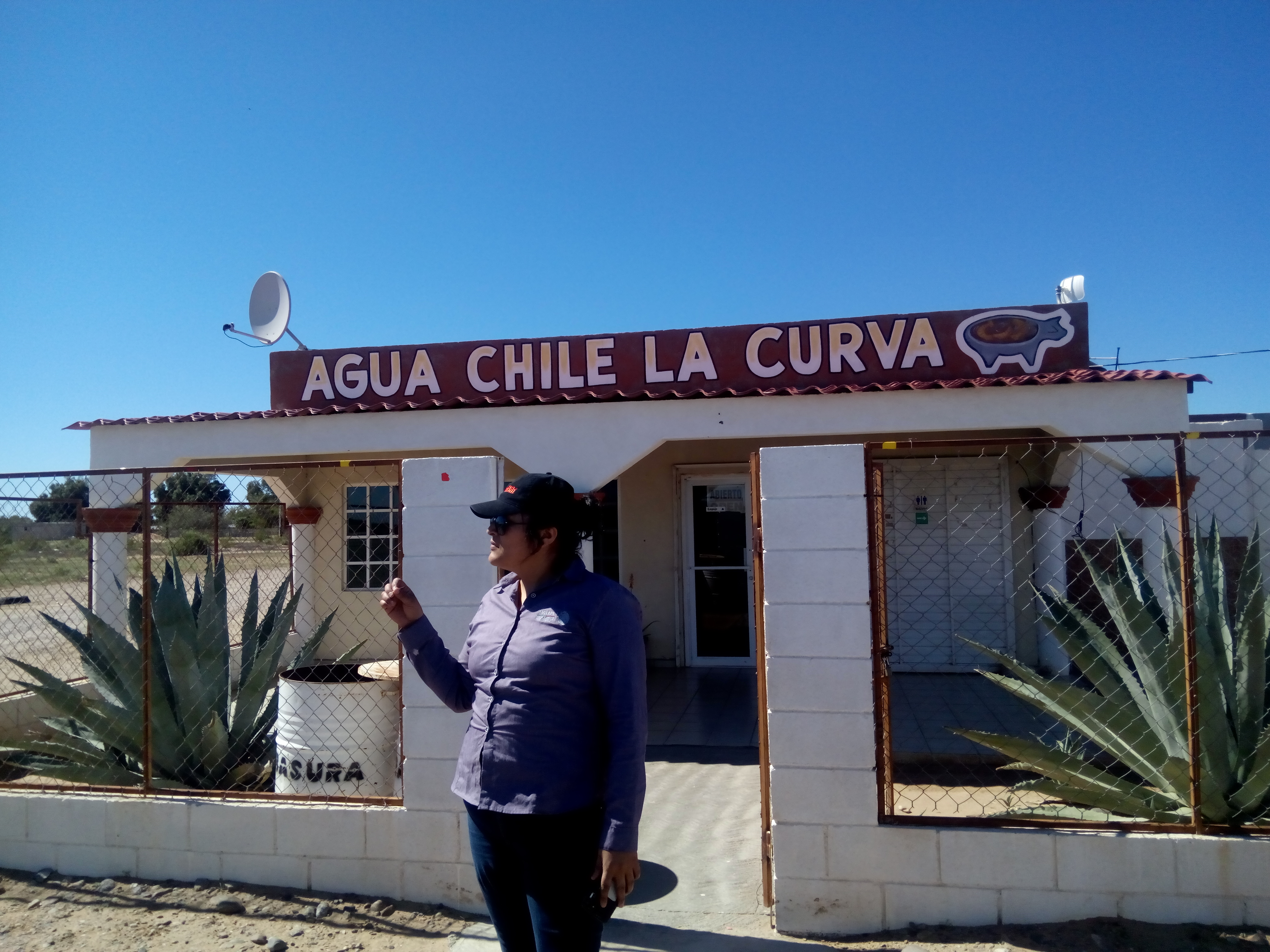 Agua chile La Curva image 1