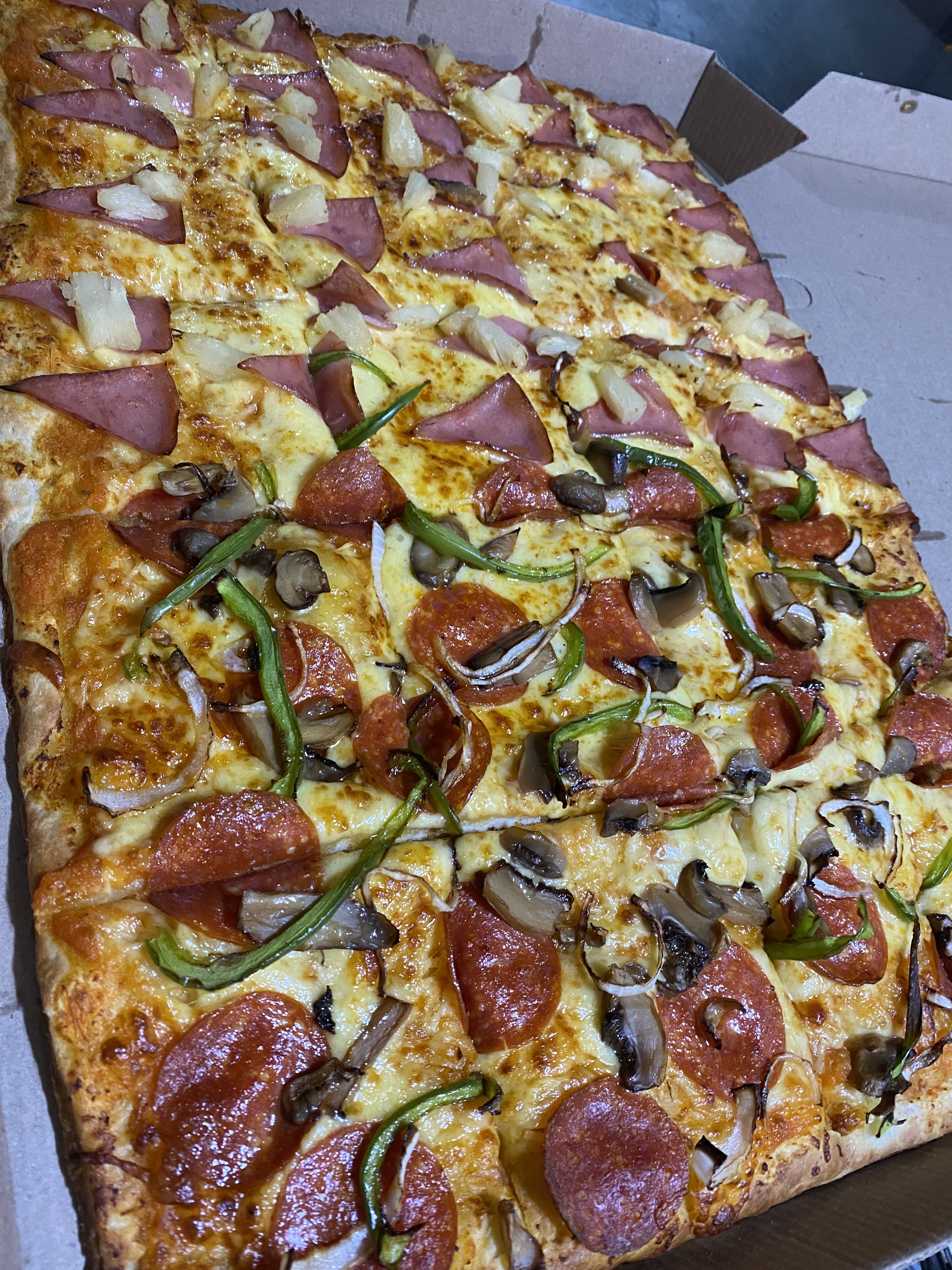 Nicco's Pizza image 1