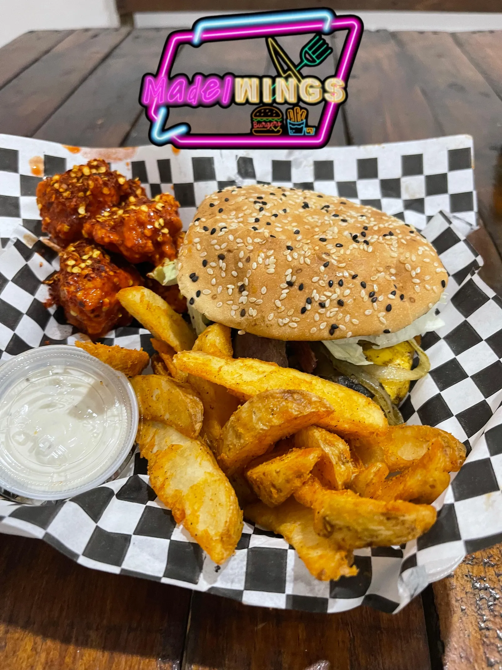 MADEL WINGS image 1