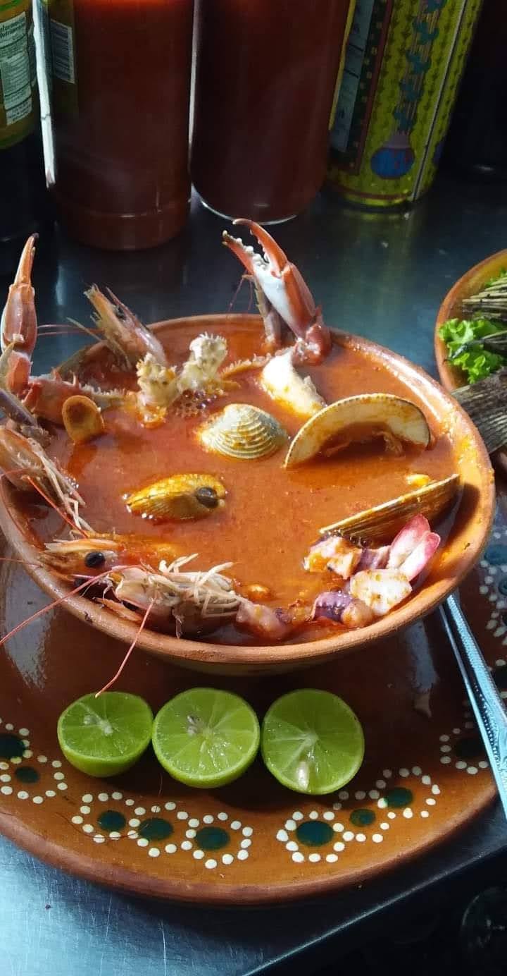 Marisquería y Pescadería Emily image 3