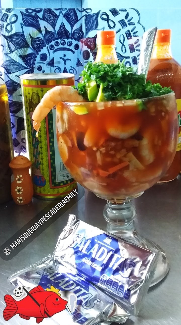 Marisquería y Pescadería Emily image 5