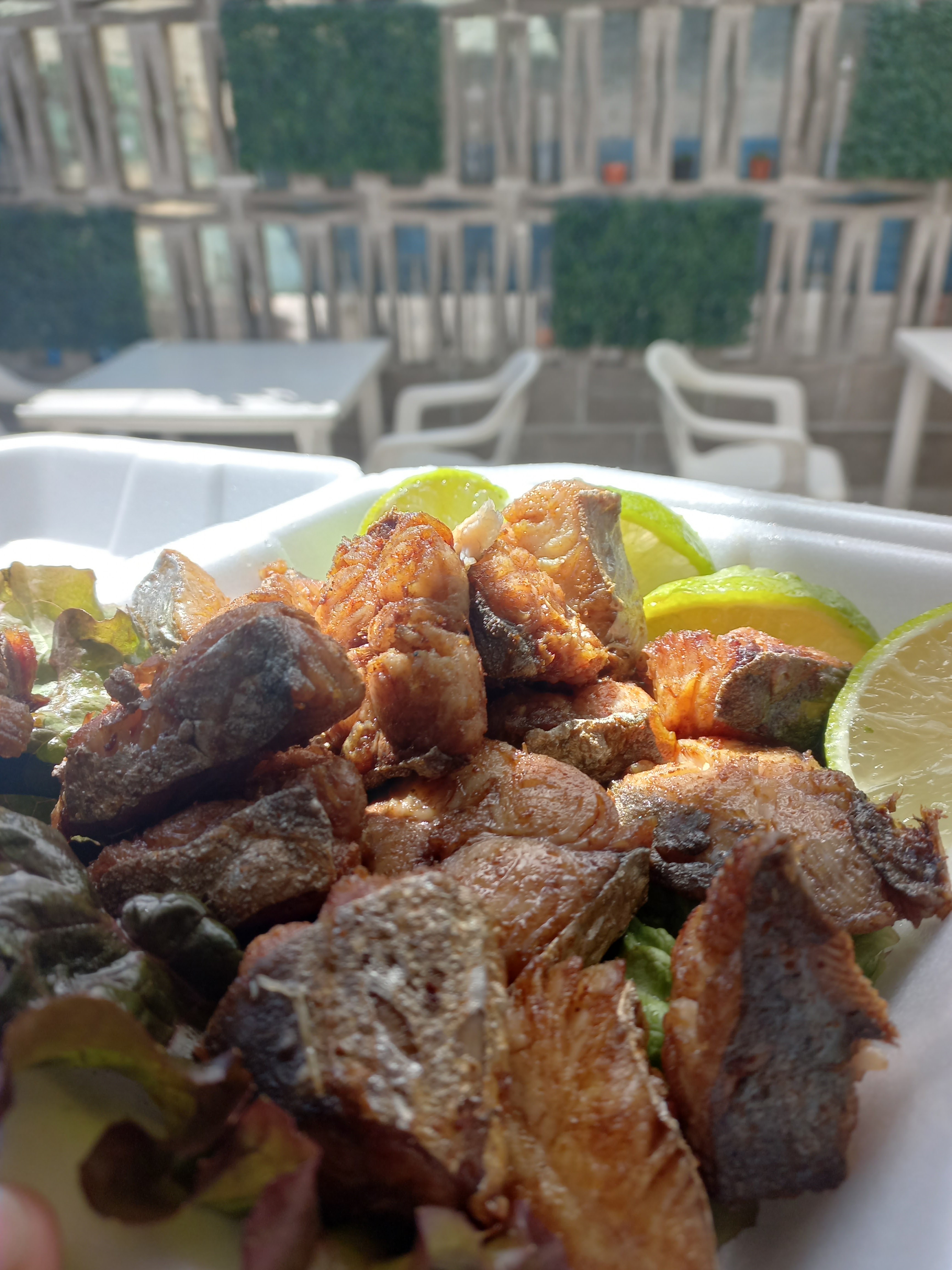 Marisquería y Pescadería Emily image 6