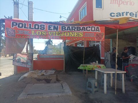Los viejones pollos en barbacoa image 8