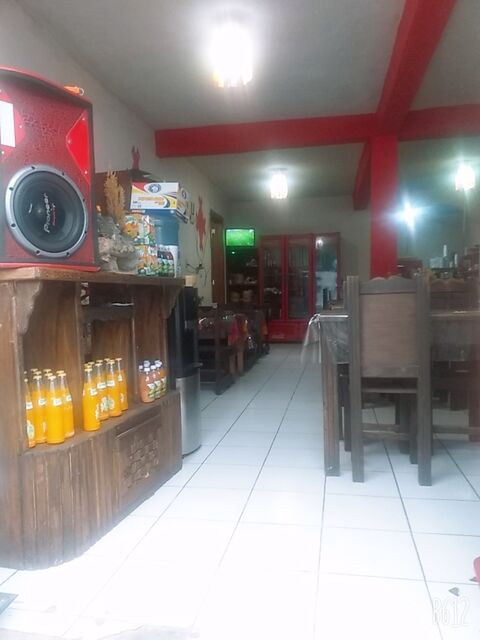 Restaurante lucy image 2