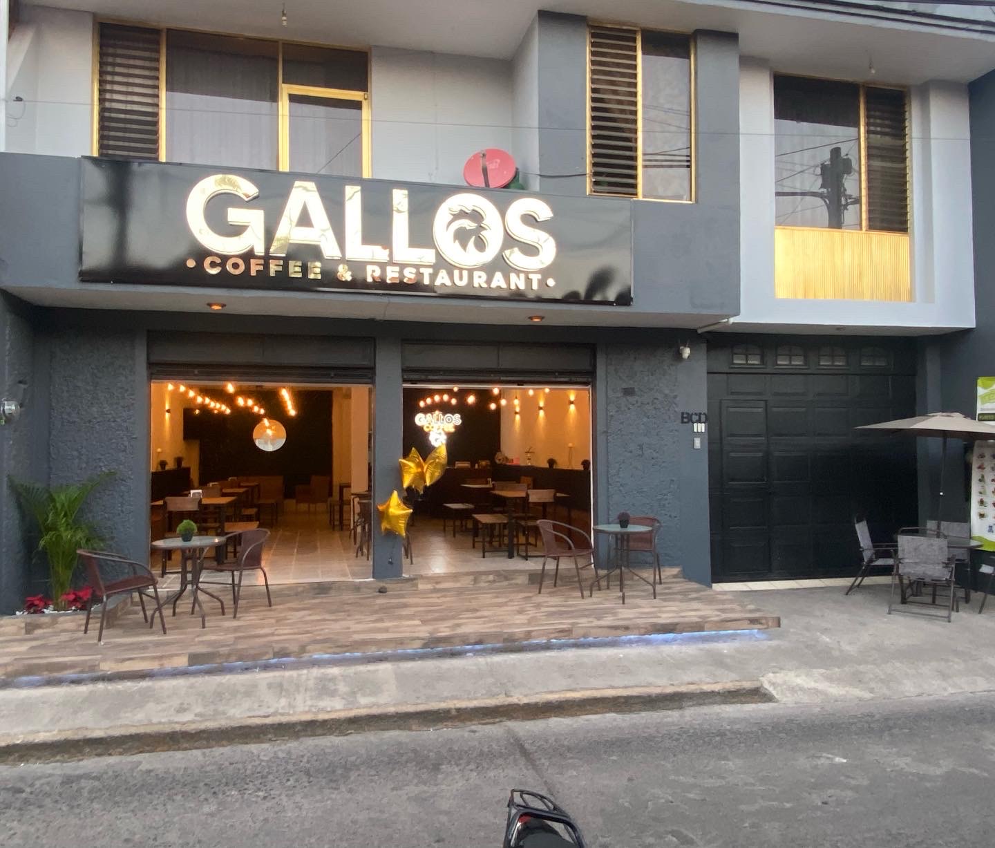Gallos Coffee & Restaurant image 1