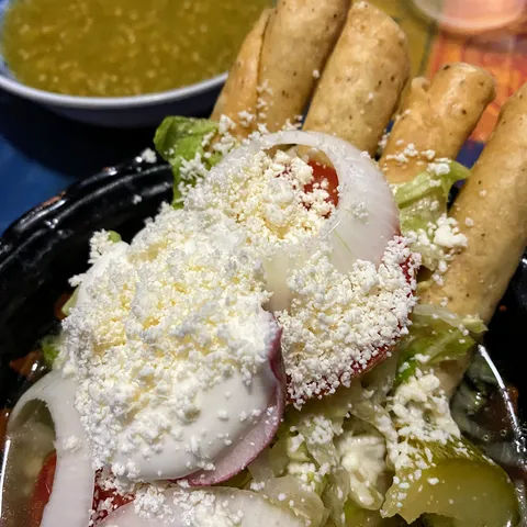 Antojitos "Doña Chica" image 4