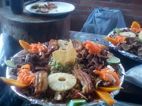 RESTAURAN. Xochilquezal image 2