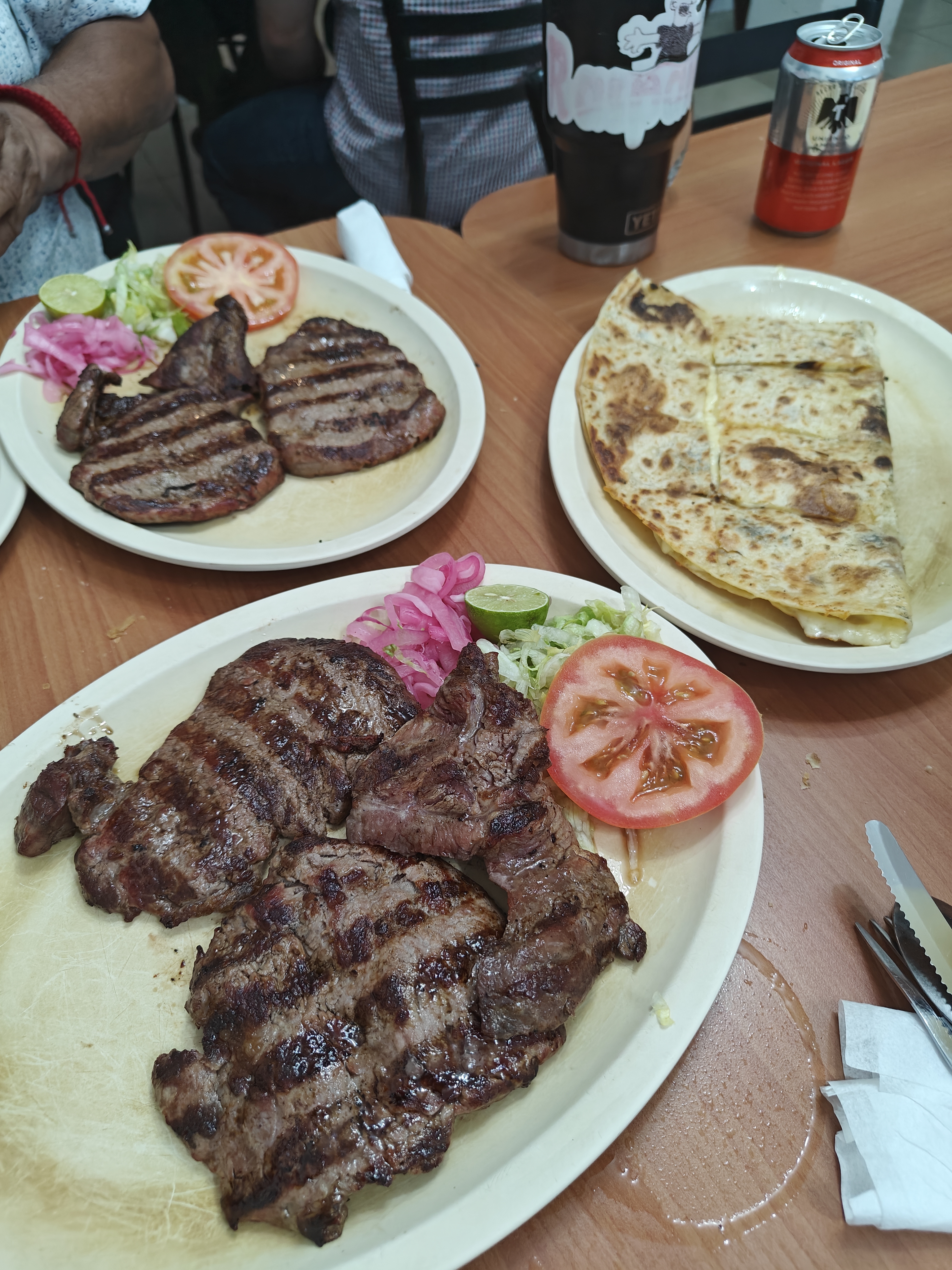 El Quemado Restaurante image 4