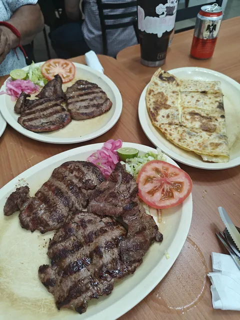 El Quemado Restaurante image 4