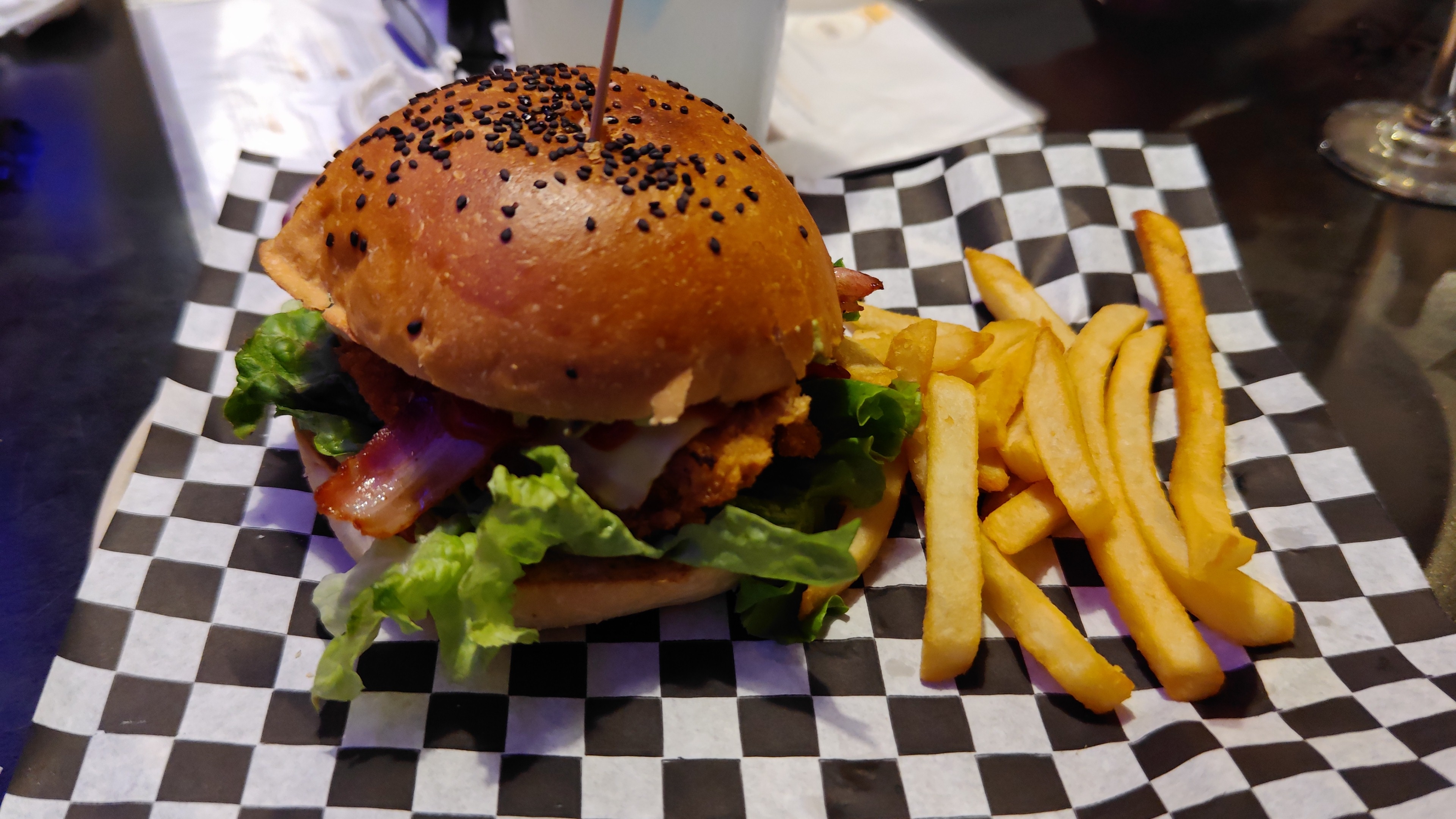 La Choza Burgers & More image 3