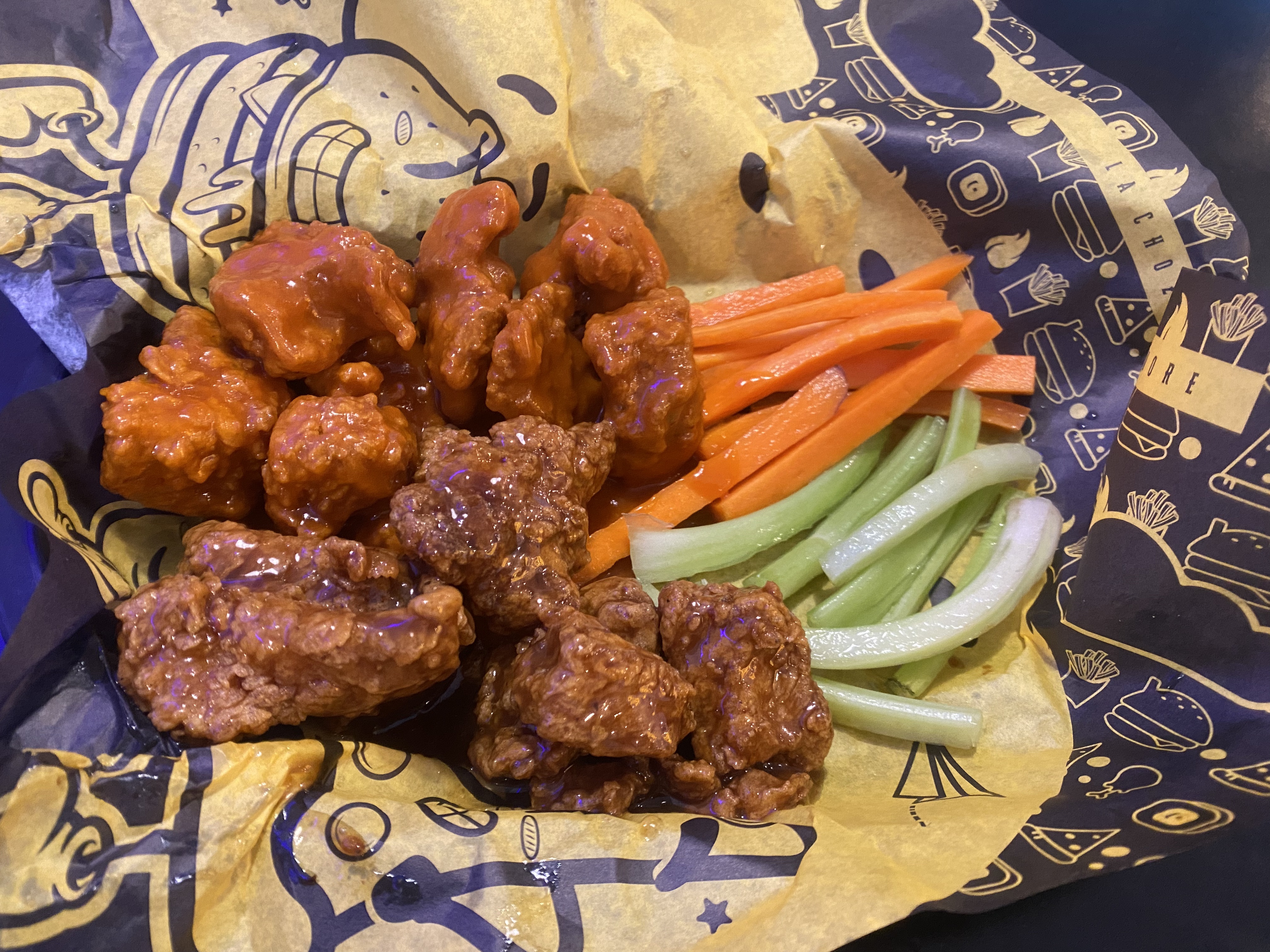 La Choza Burgers & More image 8