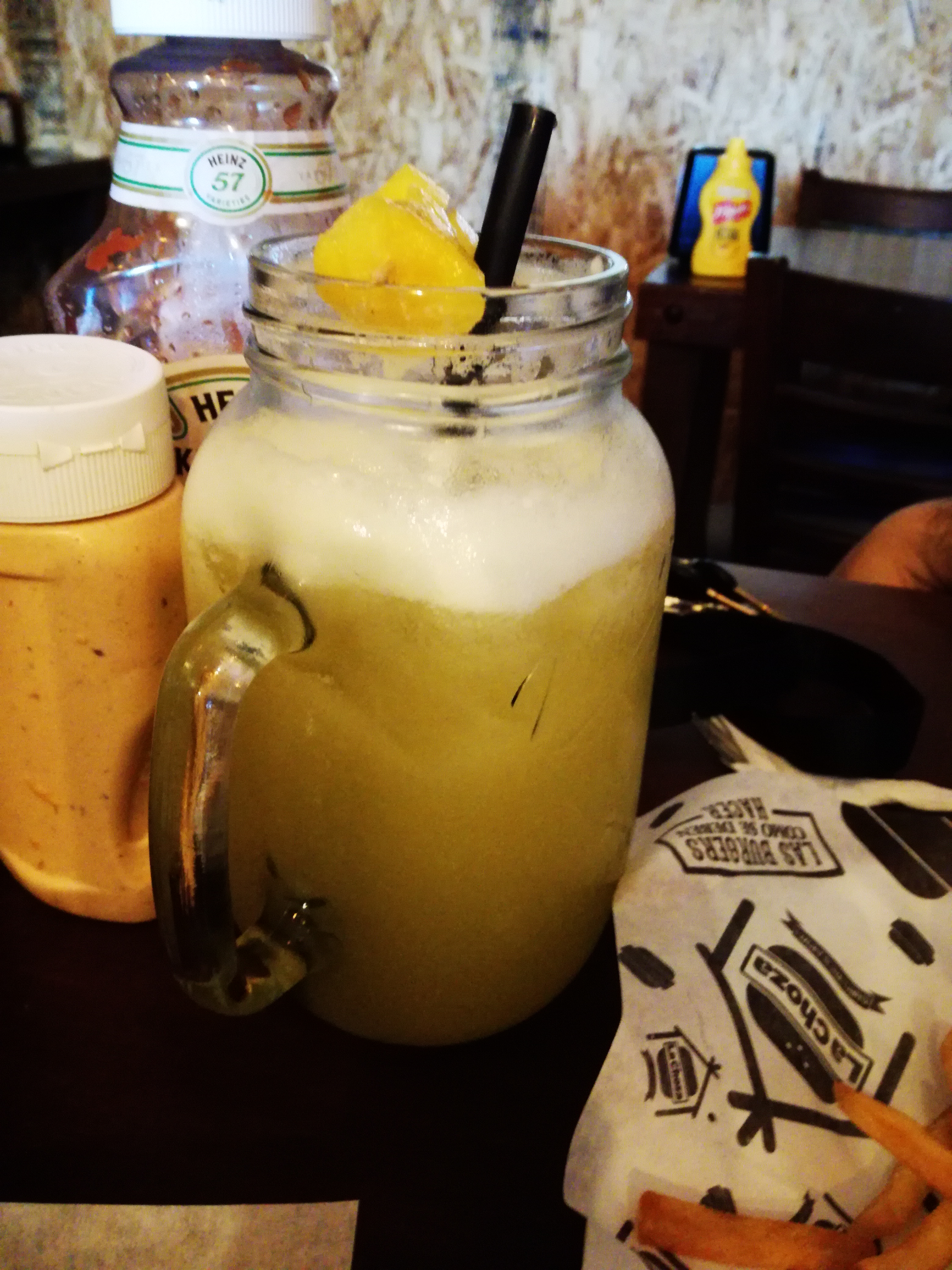 La Choza Burgers & More image 9