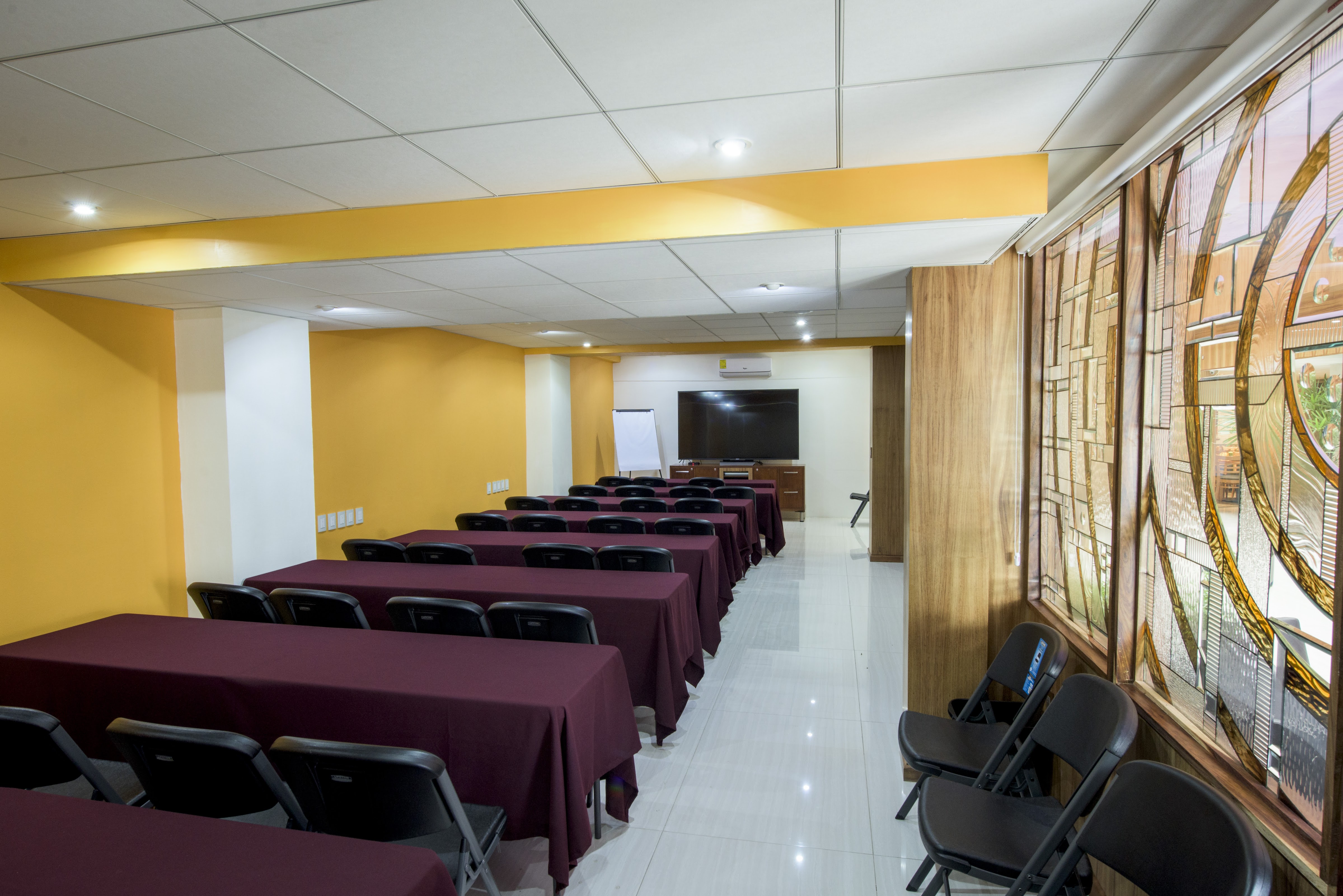 El Museo de la Botana Y RESTAURANTE LOS GERANIOS (hotel oaxaca inn reforma) image 8