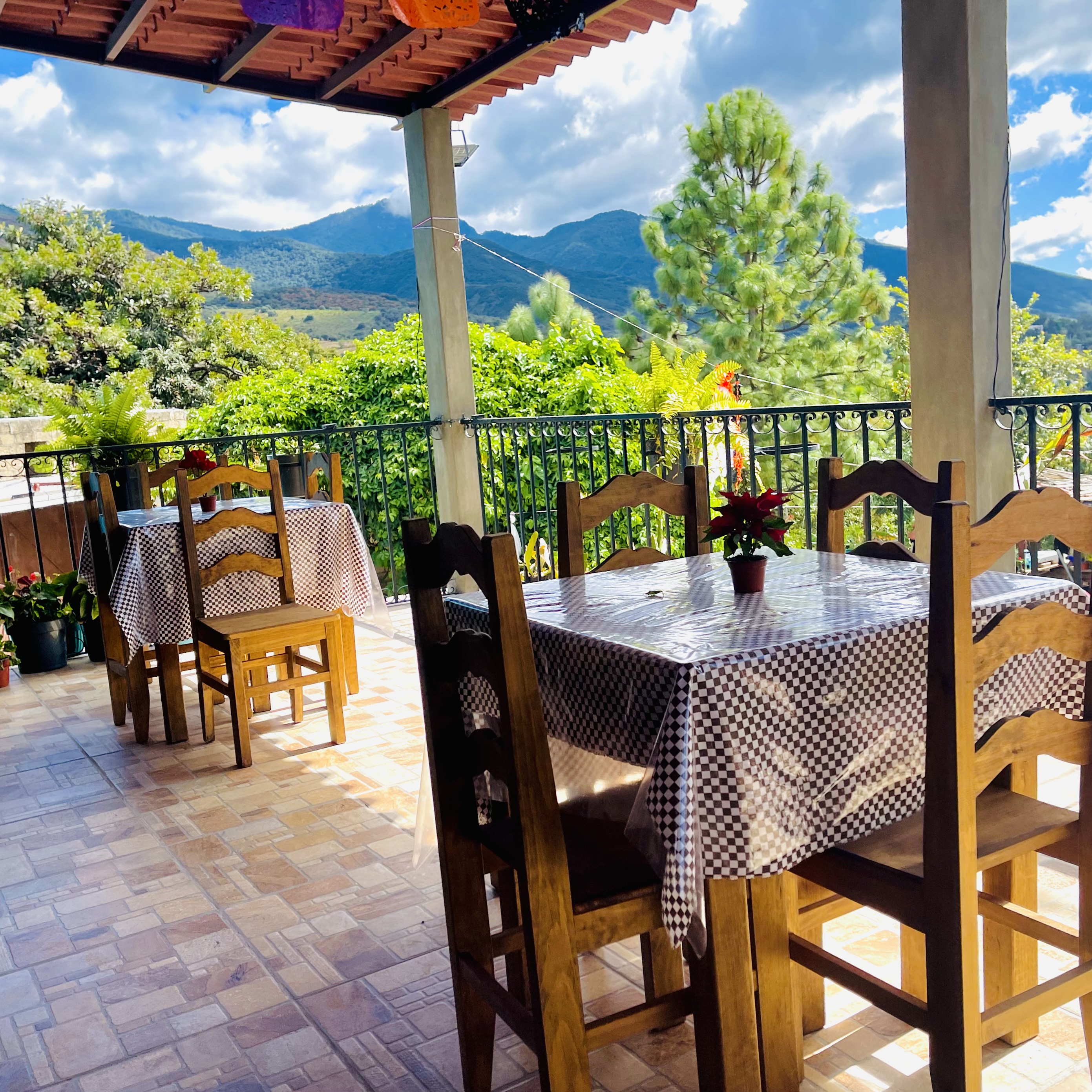 Cocina del Mar y Tierra image 1