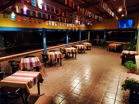 KM 13 Restaurante image 2