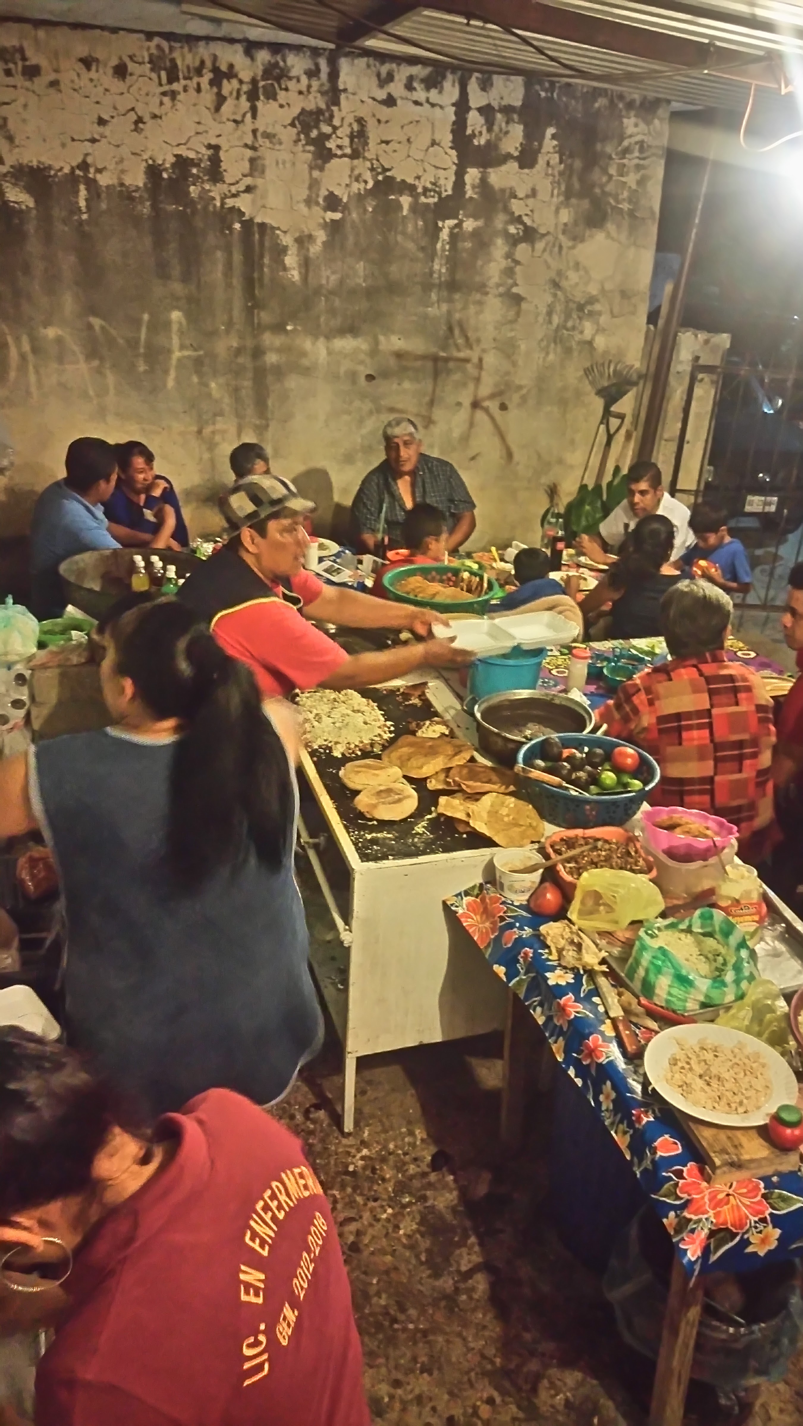 Cenaduria Las Comadres image 1