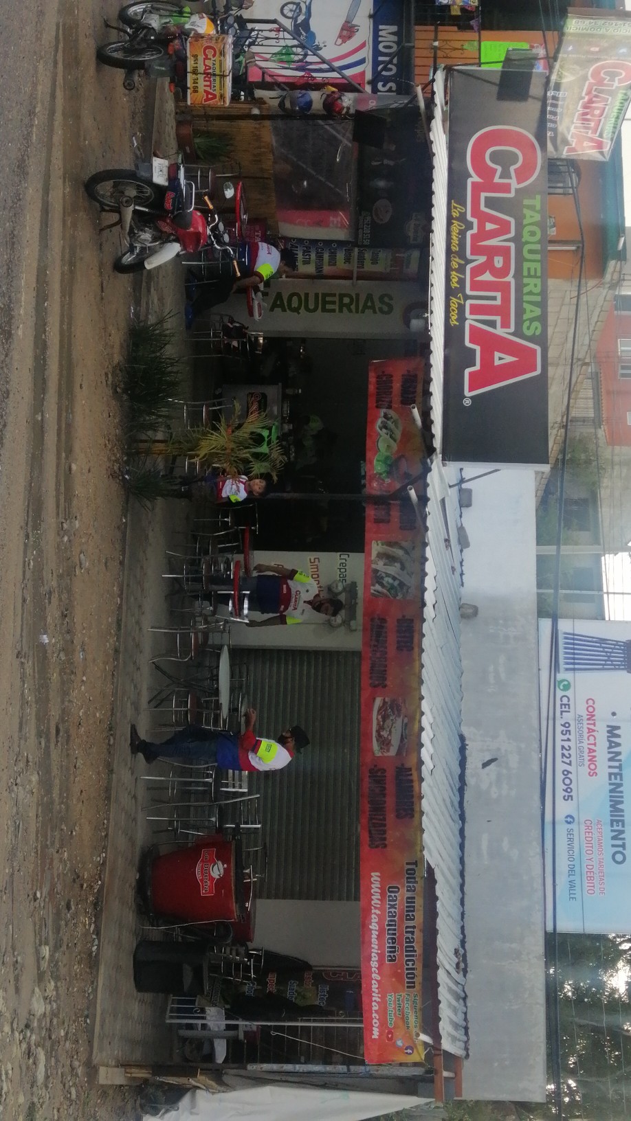 Taquería "Clarita" image 2