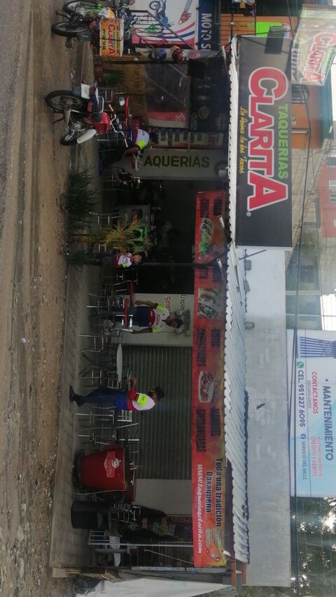 Taquería "Clarita" image 2