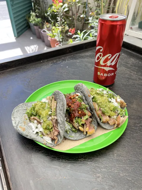 Tacos de Cabeza Los Carnales image 3