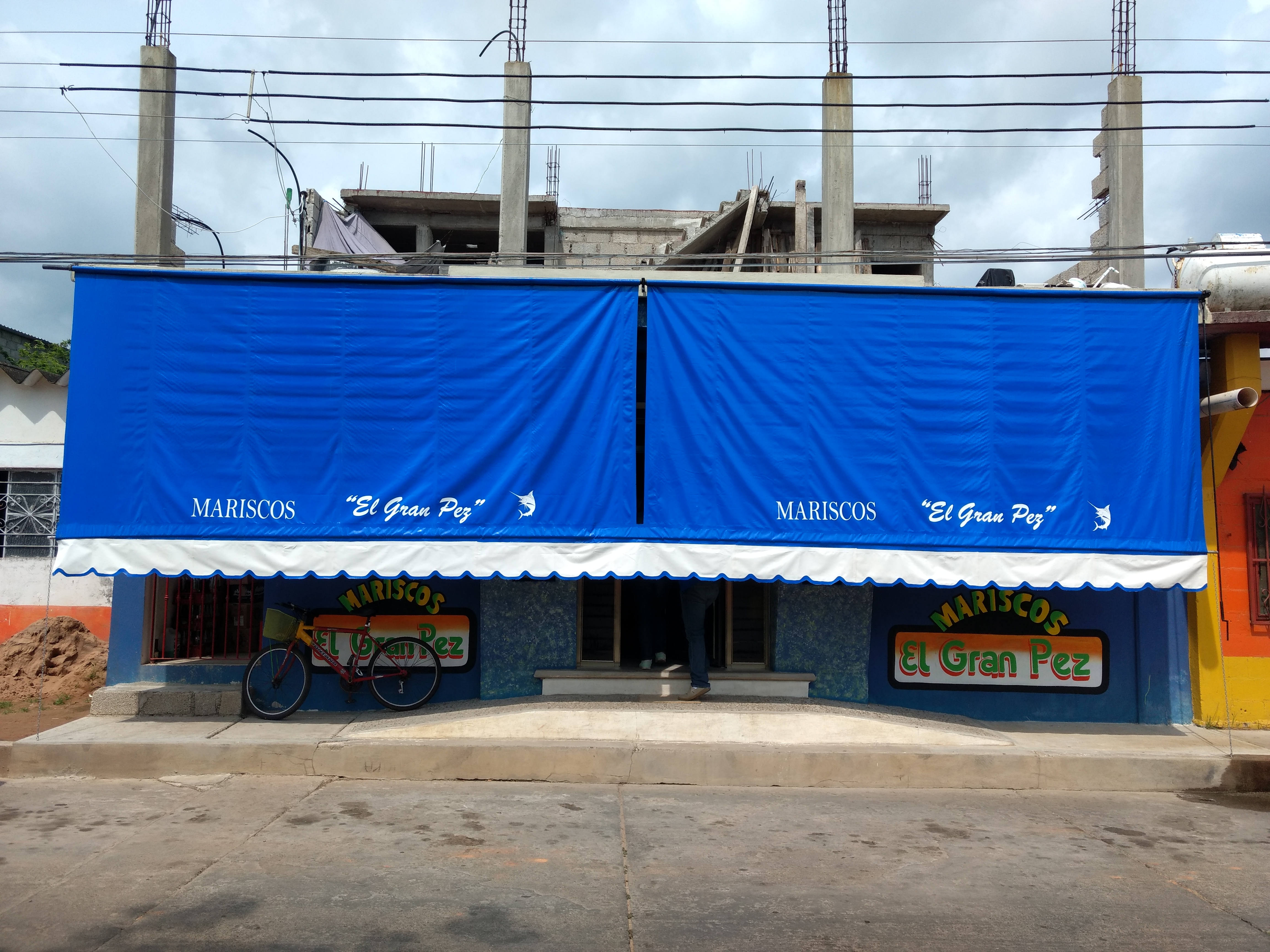 Mariscos "El Gran Pez" image 1
