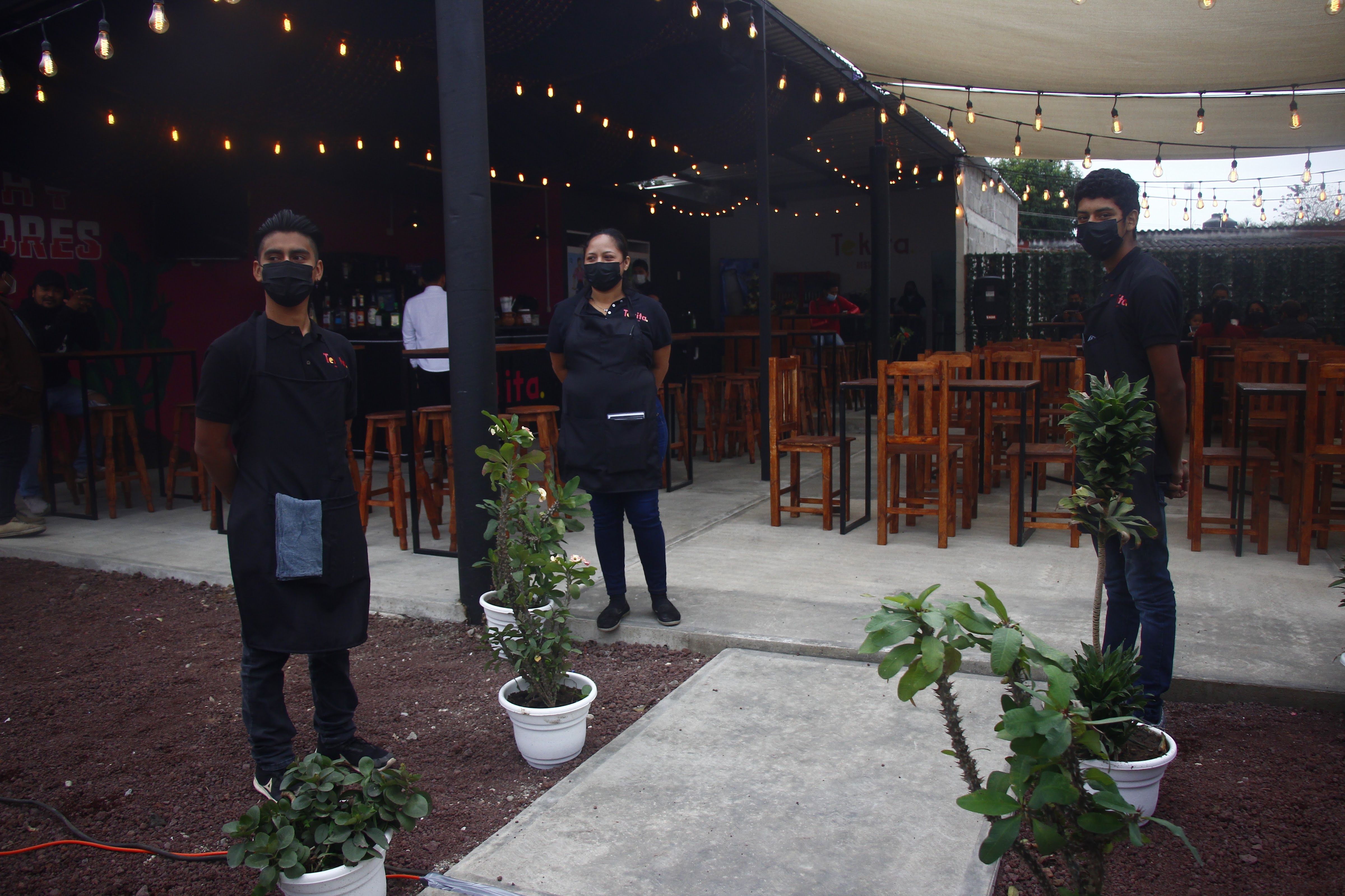 Tekita Resta-Bar image 7