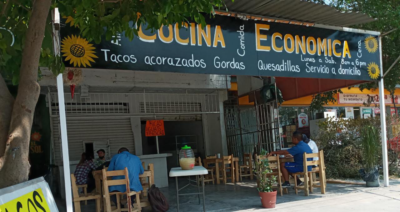 Cocina económica y tacos image 1