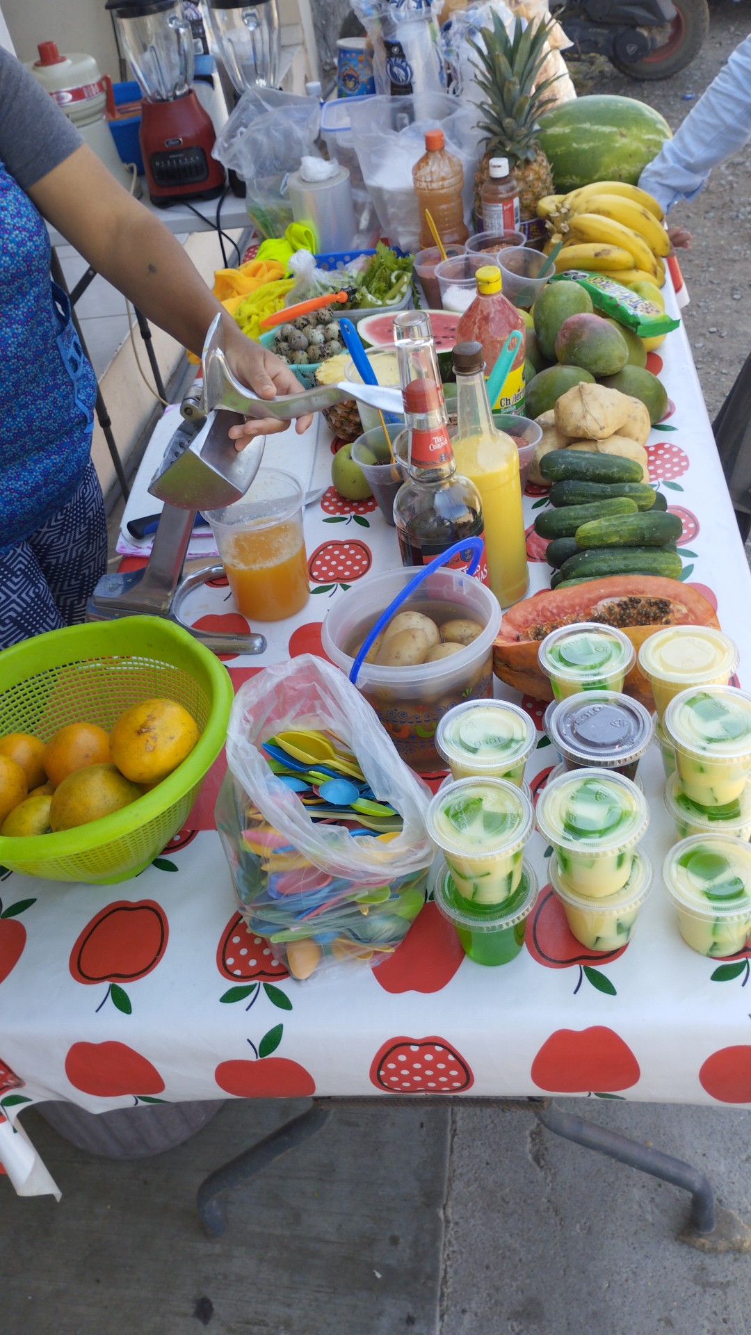 Loncheria "El Cerrito" image 4