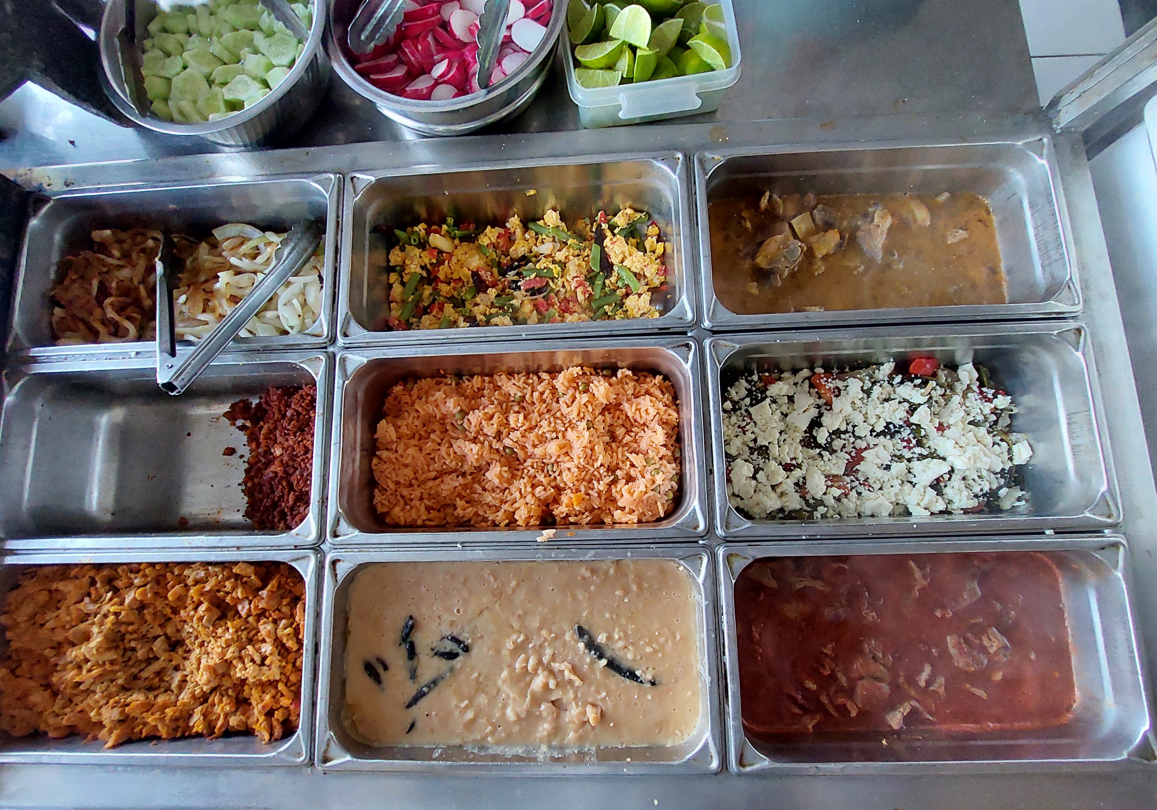 Loncheria "El Cerrito" image 6