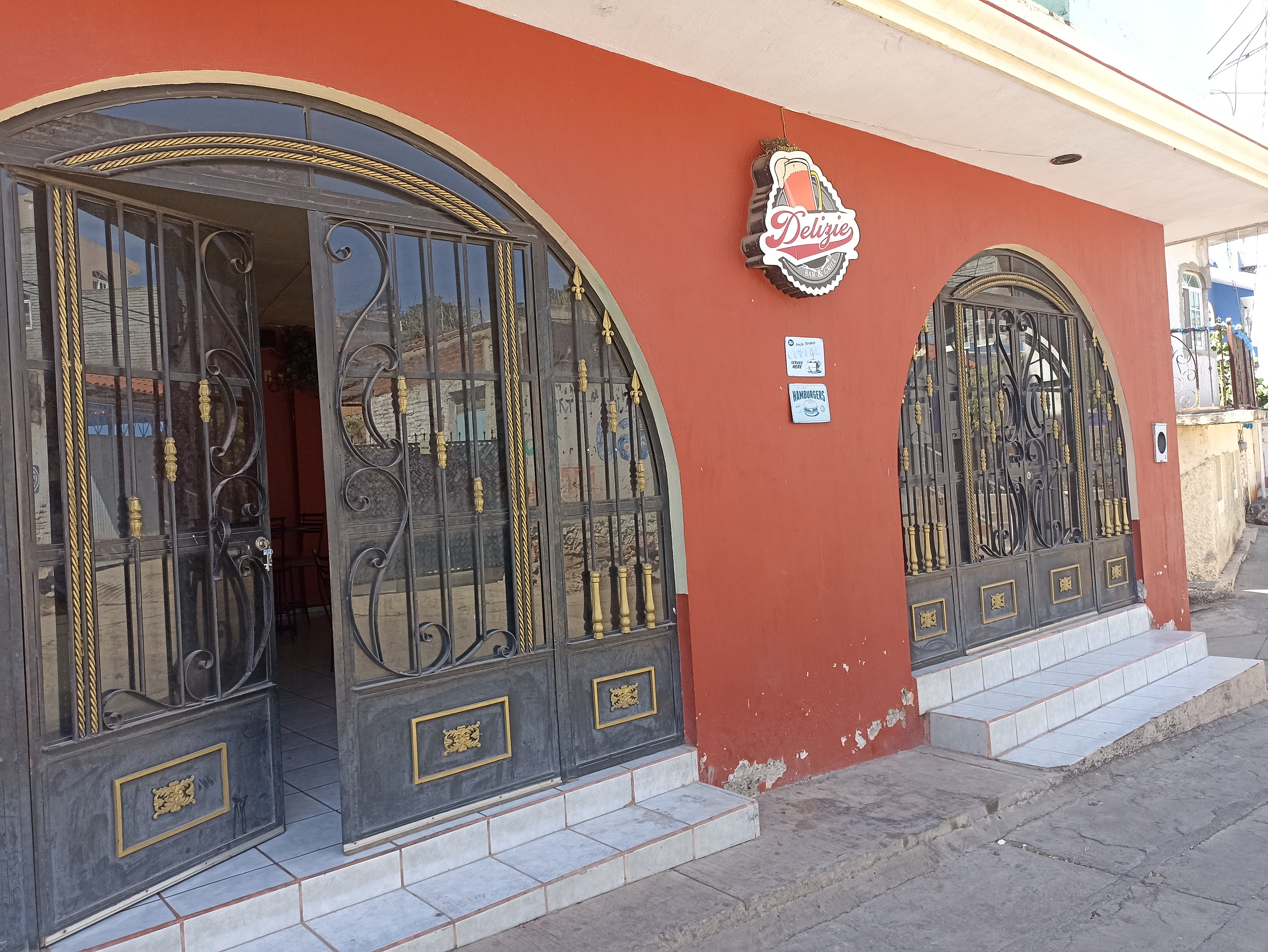 Delizie Bar & Grill image 1