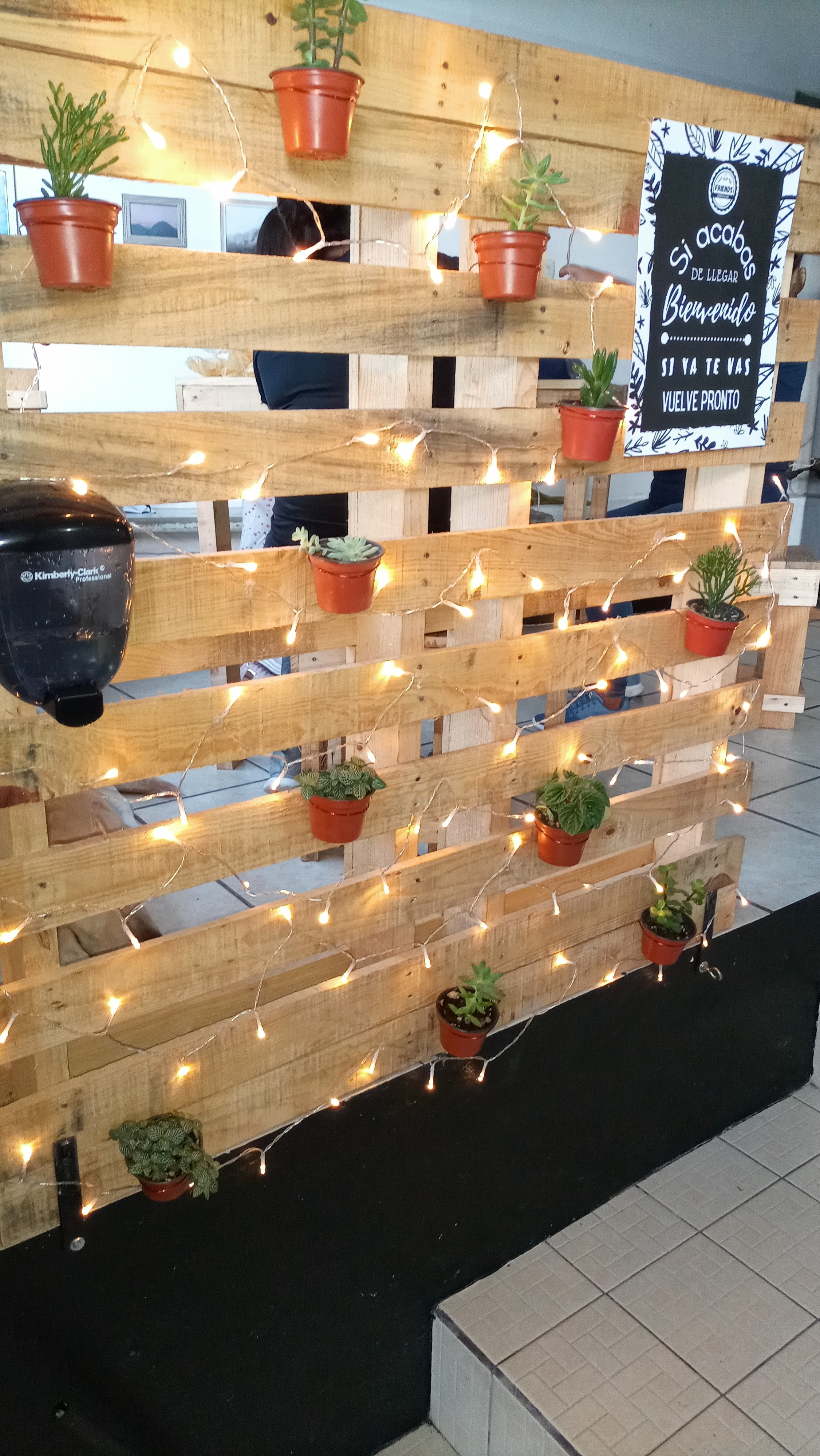 Friends Burger Club image 3