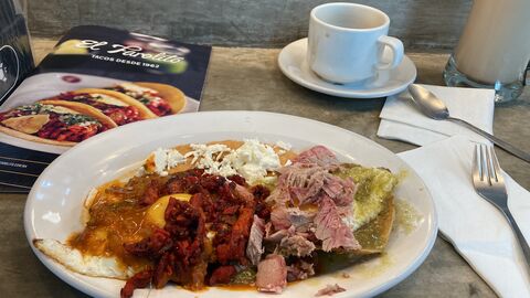 El Farolito image 2
