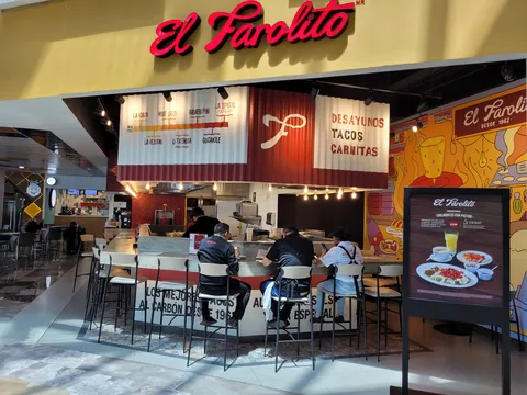 El Farolito image 7