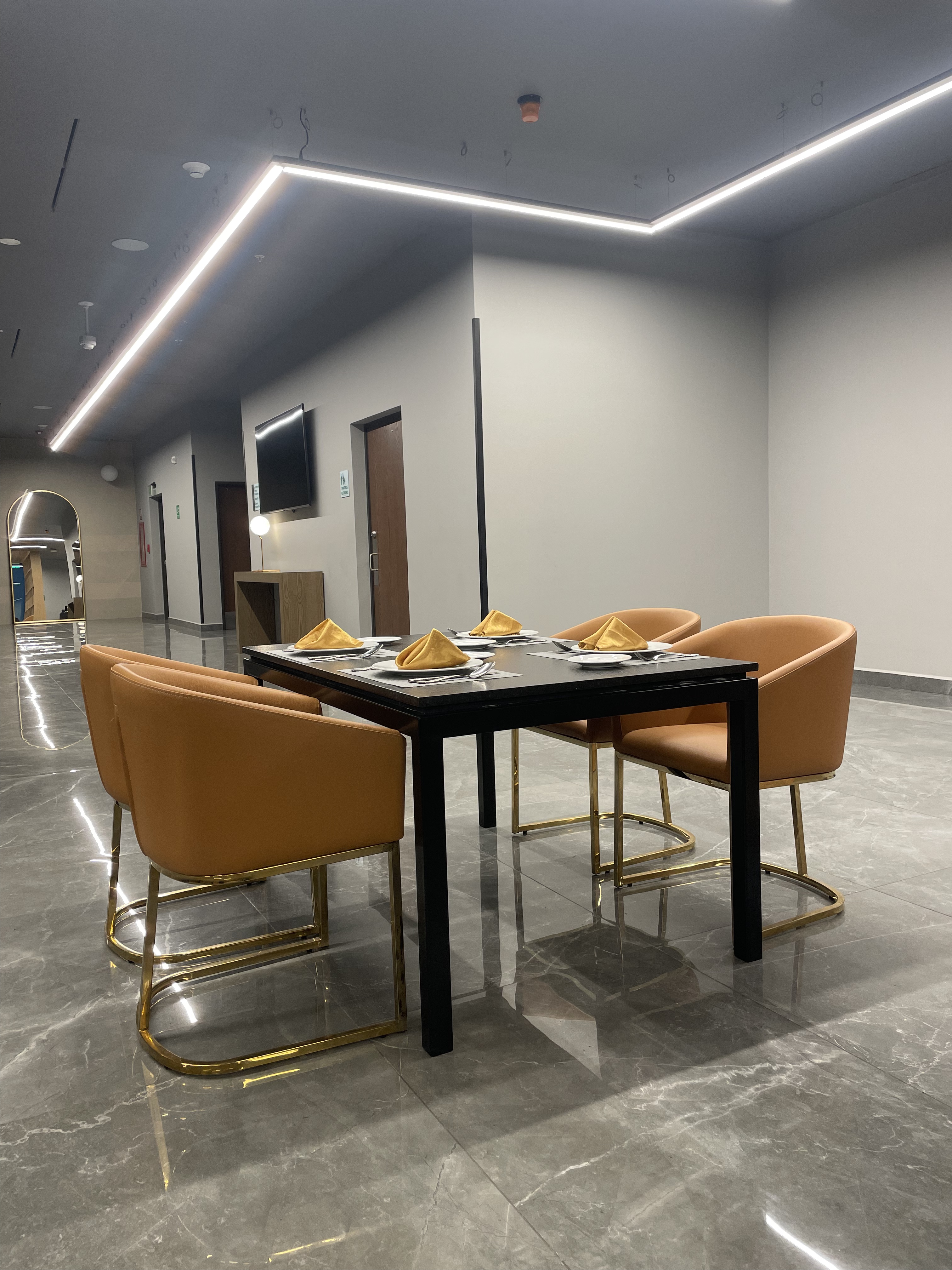 Los Artesanos image 1