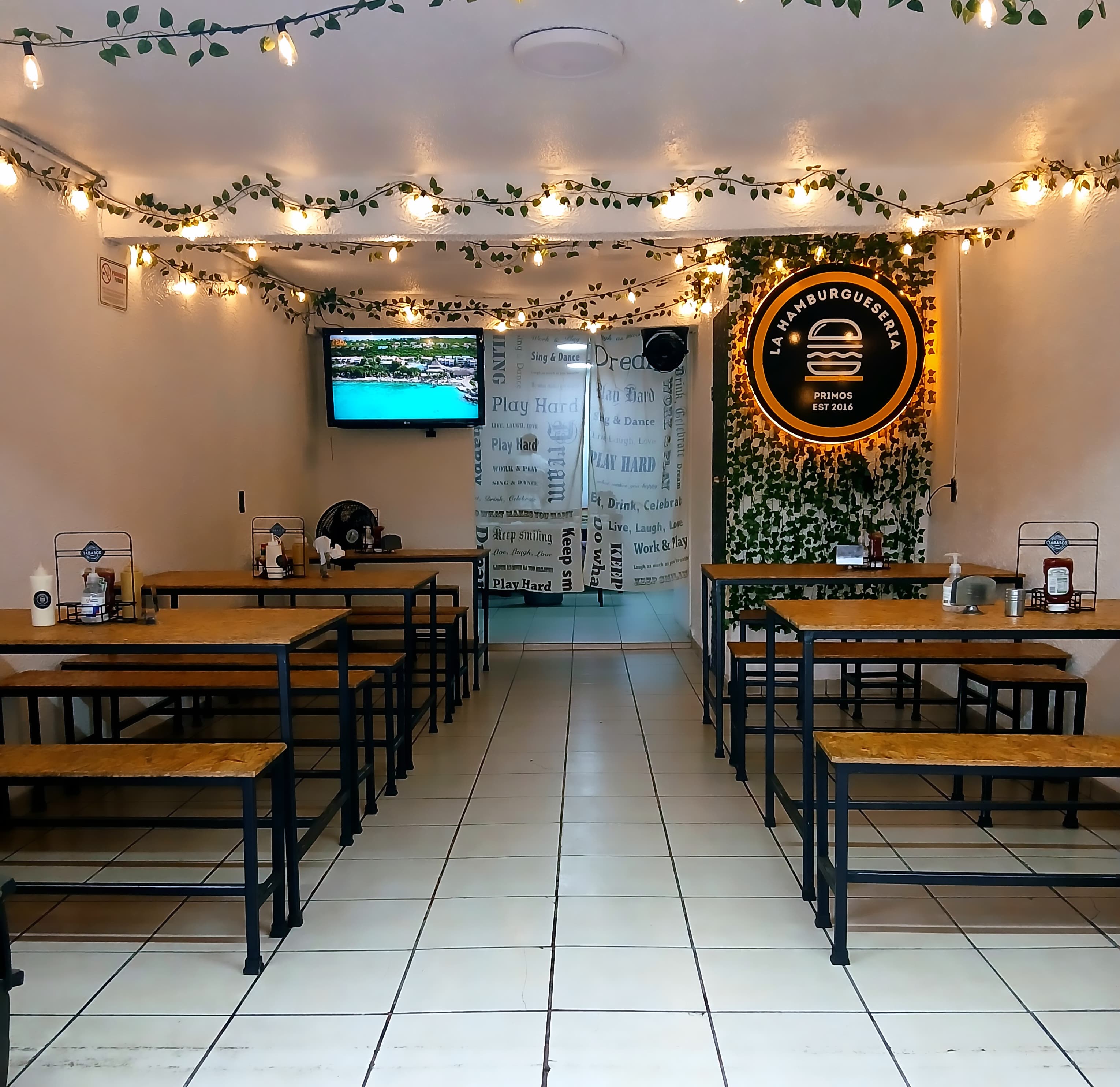 "La Hamburguesería" Restaurante & Eventos image 1