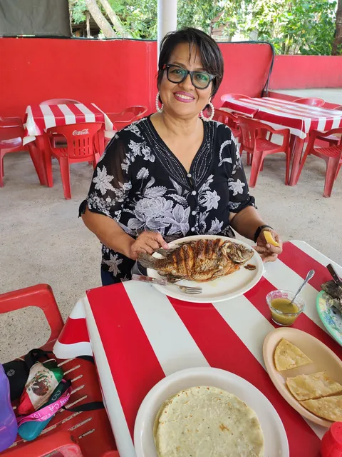 Restaurant "Los 5 hermanos" image 7