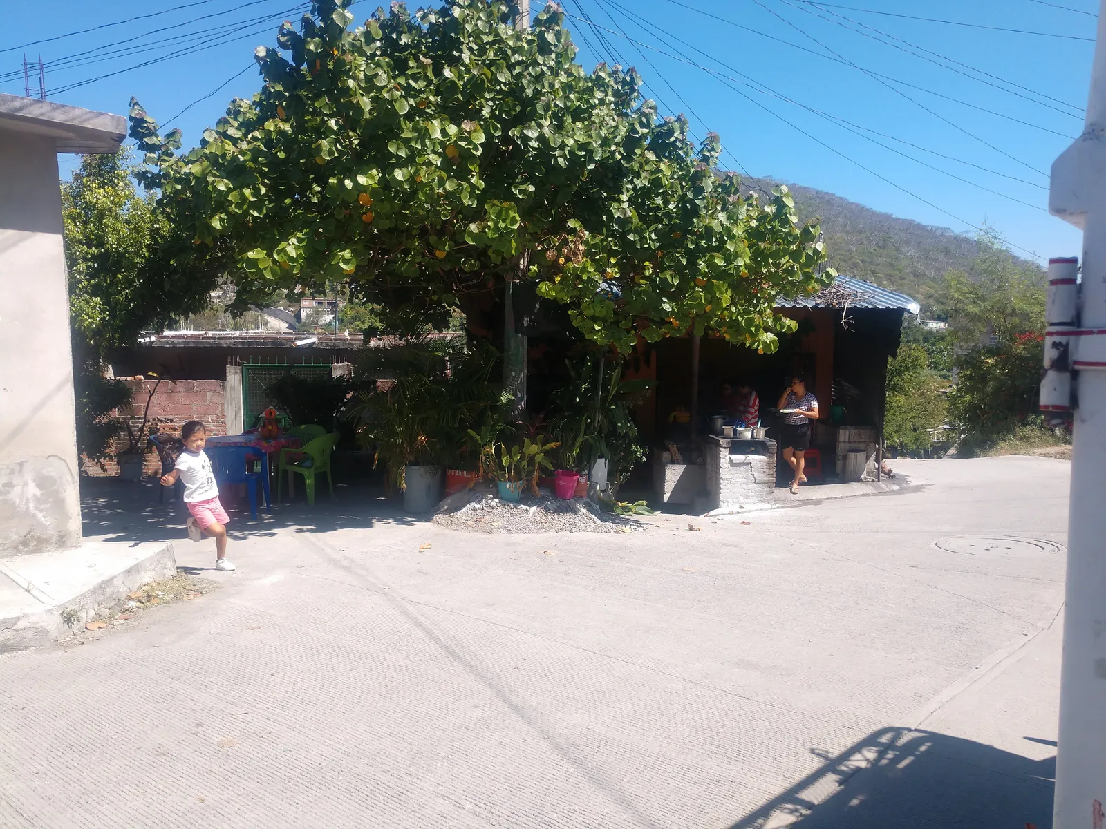 El Tlacoyo loco "las manitas" image 6