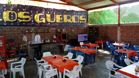 Los Gueros - Marisqueria - image 5