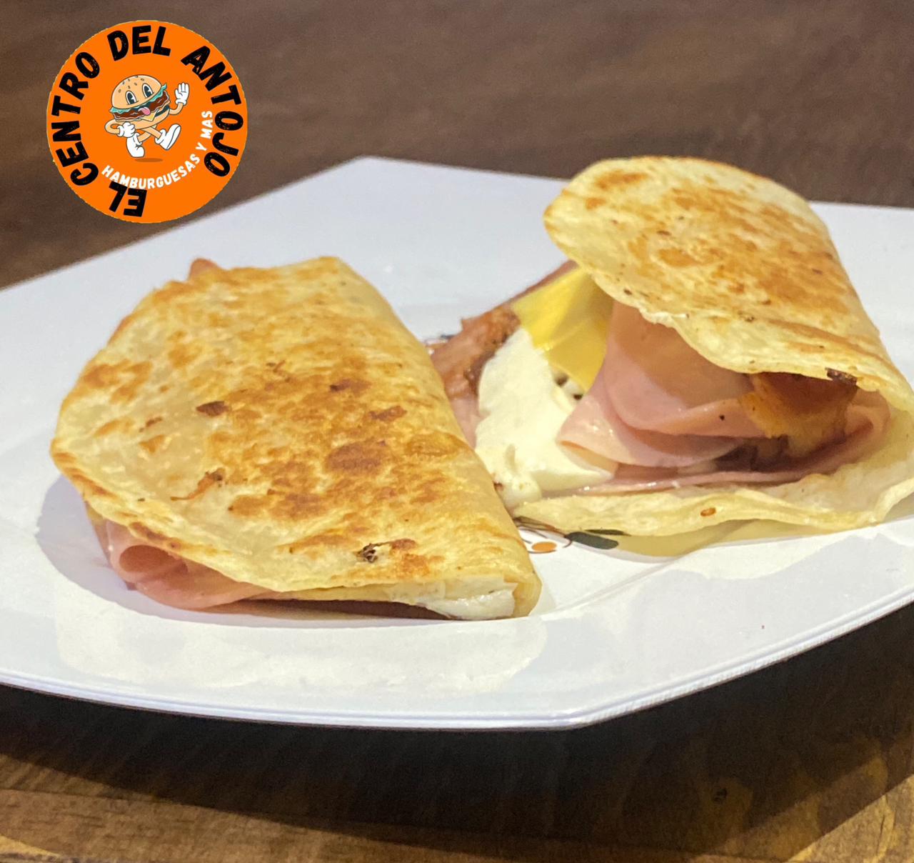 Hamburguesas y Alitas “El Centro del Antojo” image 6